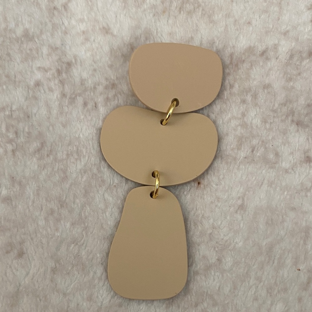 Uncommon James Gold Nudist Earrings - Picture 5 of 7